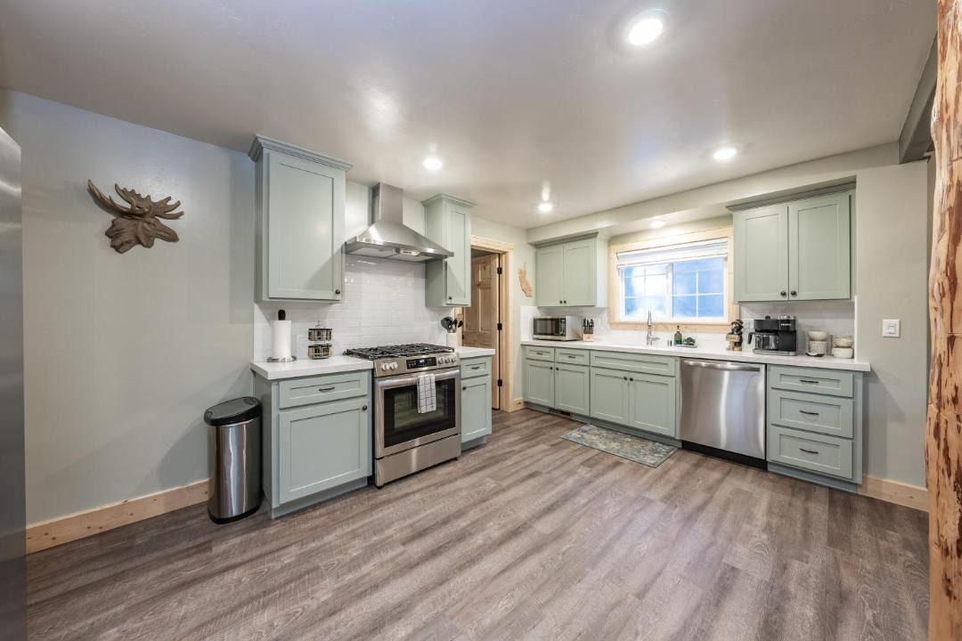 Photo of Kitchen in Shaver Lake