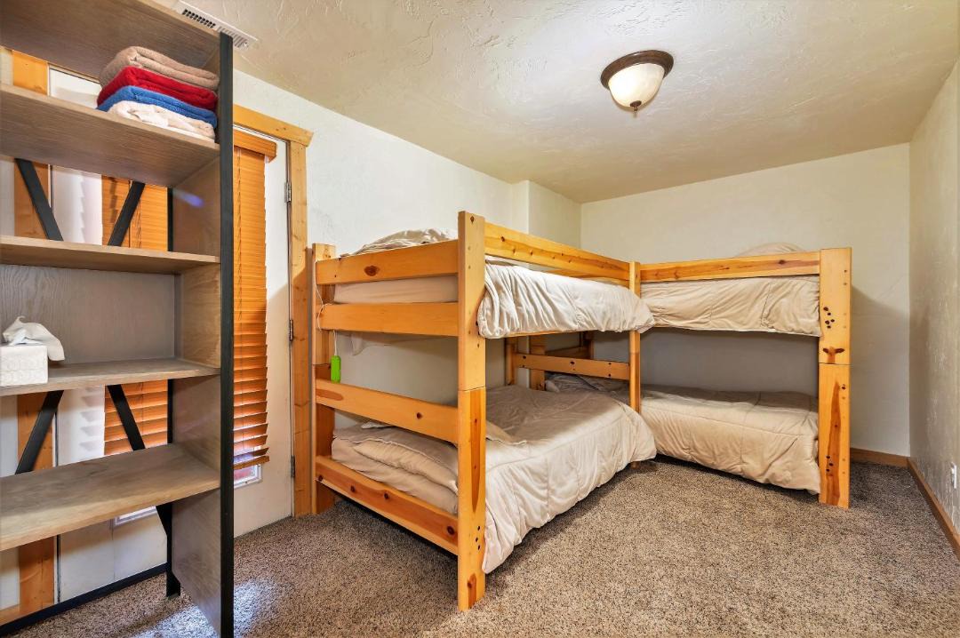 Photo of Bedroom in Island Park
