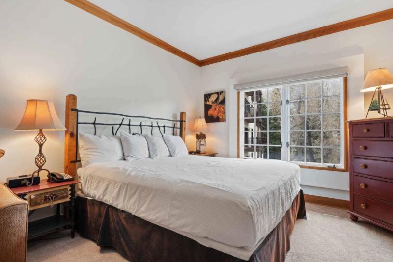 Photo of Bedroom in Beaver Creek
