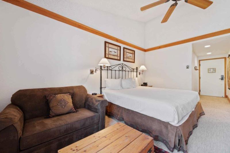 Photo of Bedroom in Beaver Creek