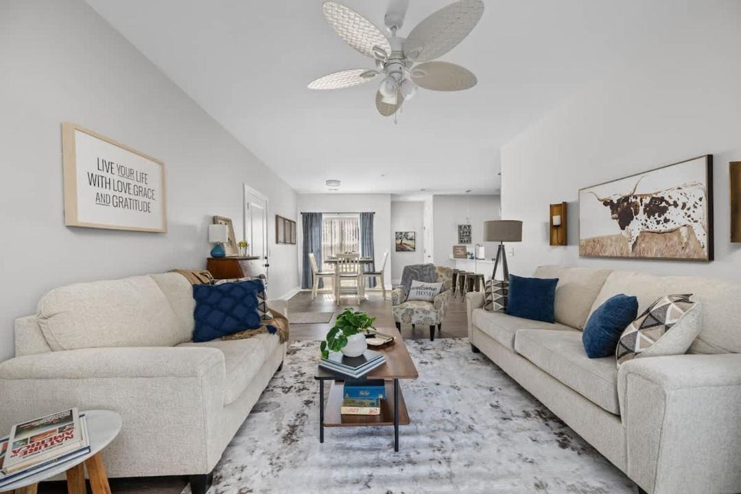 Photo of Livingroom in Bettendorf