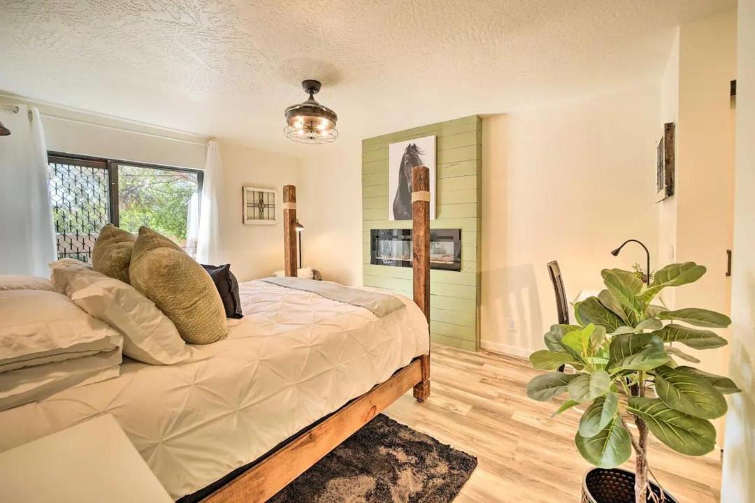Photo of Bedroom in Oak Creek