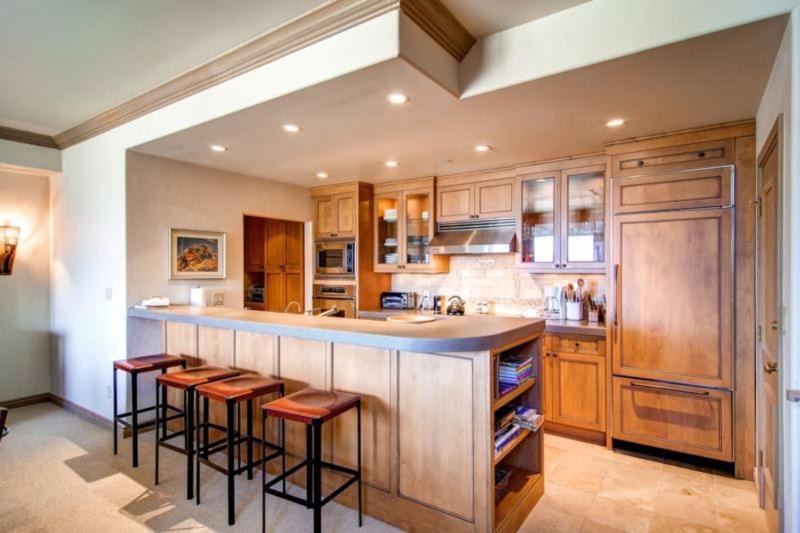 Photo of Kitchen in Highlands Townhomes