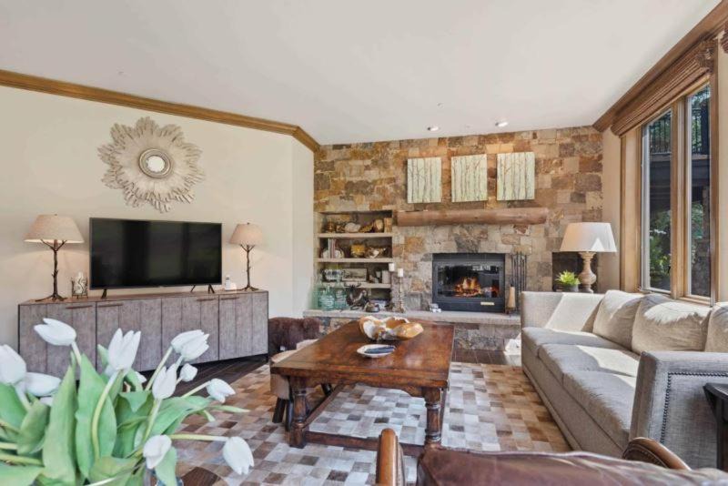 Photo of Livingroom in Highlands Townhomes