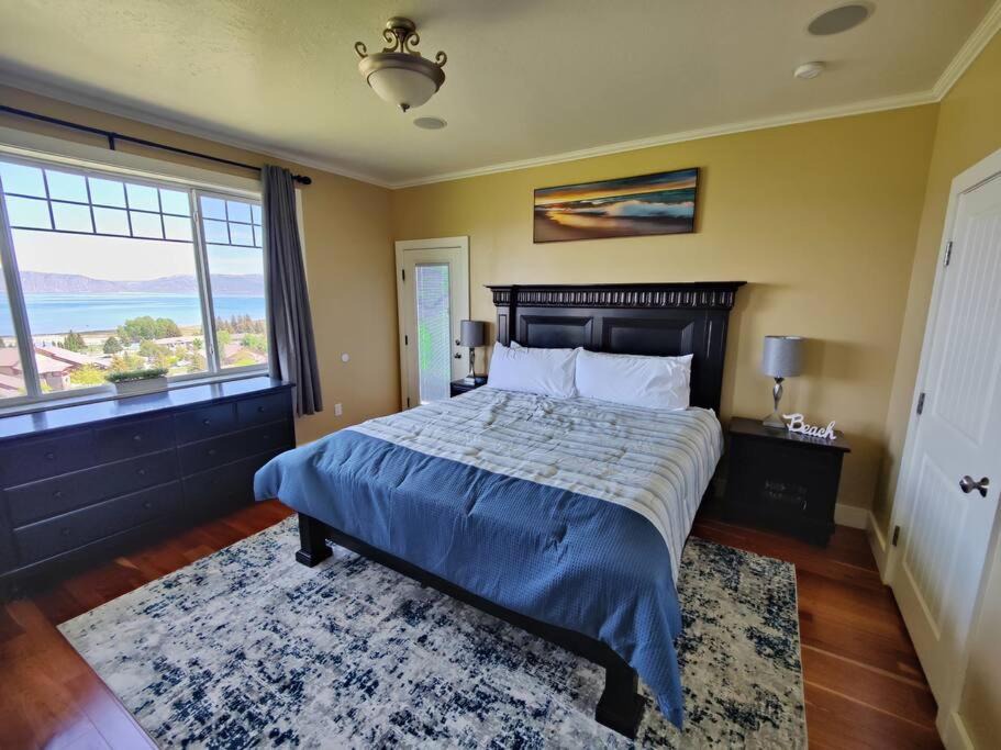 Photo of Bedroom in Harbor Village