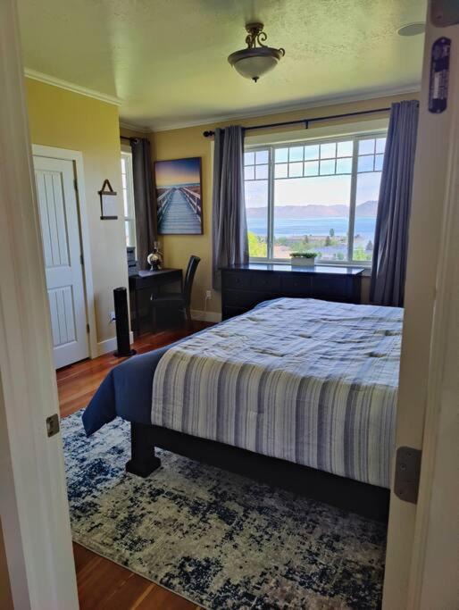 Photo of Bedroom in Harbor Village