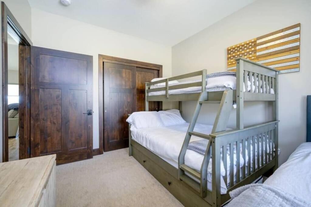 Photo of Bedroom in Wolf Creek