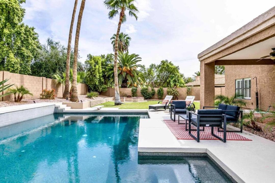 Photo of Others in Paradise Valley Village