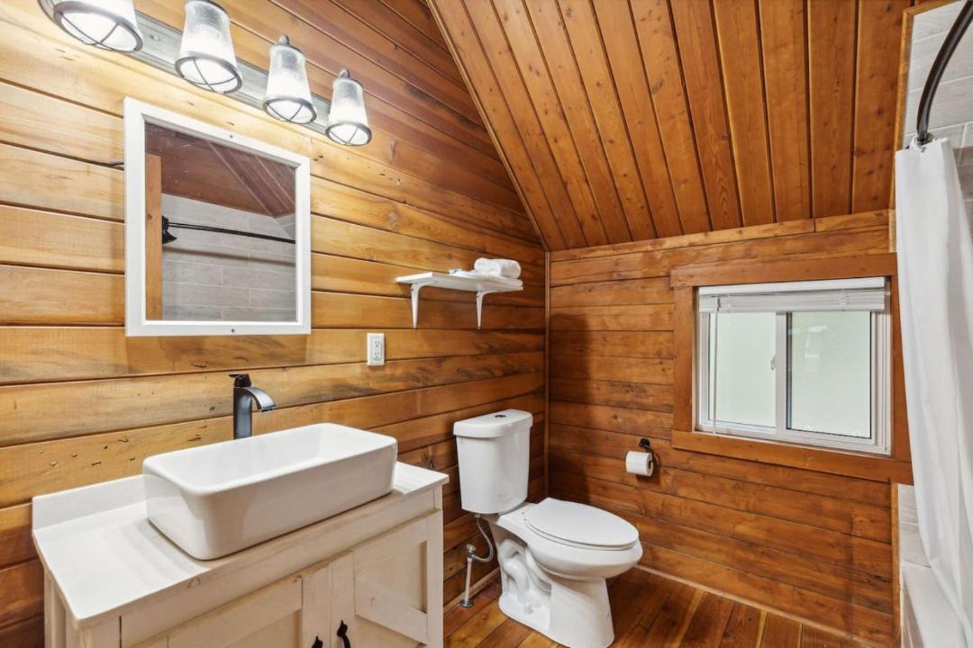 Photo of Bathroom in Grantsdale