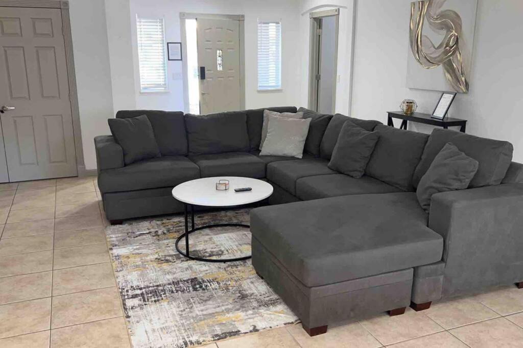 Photo of Livingroom in Lake Havasu City