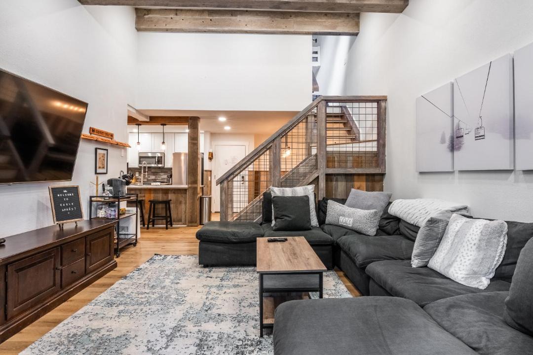 Photo of Livingroom in Mammoth Lakes