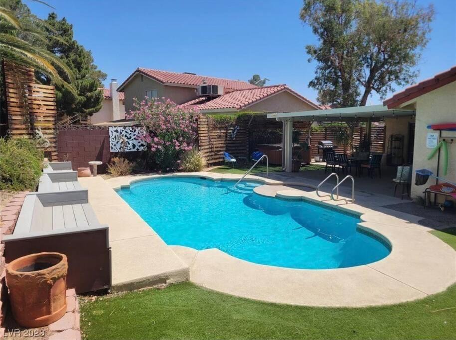Photo of Outdoor in Paradise