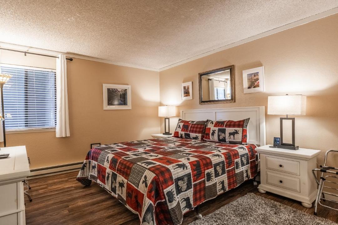 Photo of Bedroom in Mammoth Lakes