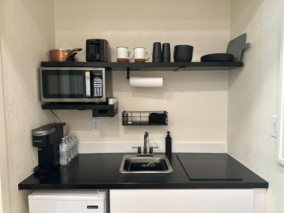 Photo of Kitchen in Hurricane