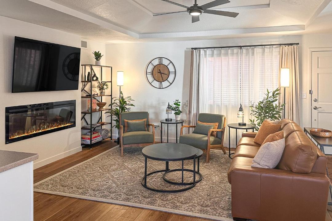 Photo of Livingroom in Tucson