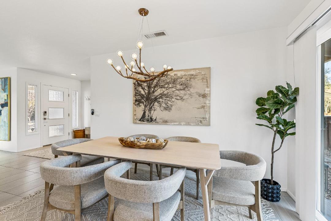 Photo of Livingroom in West Sedona