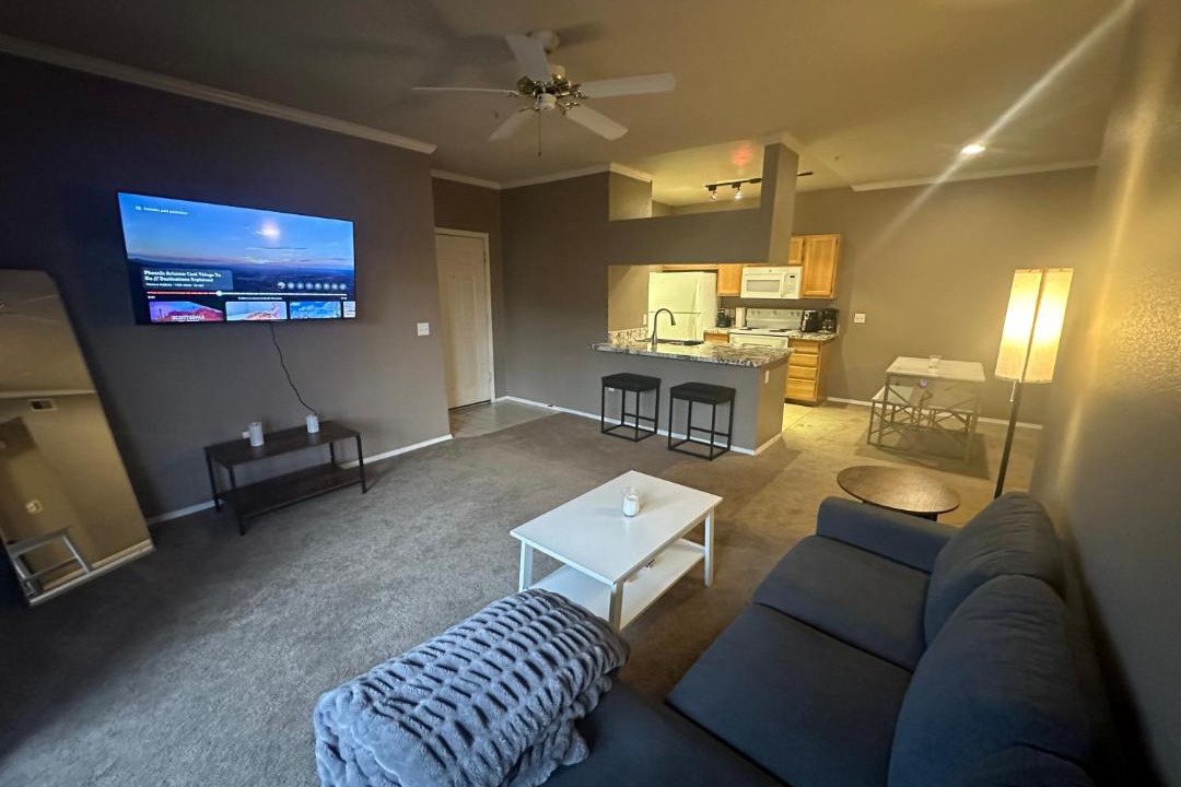 Photo of Livingroom in Camelback East