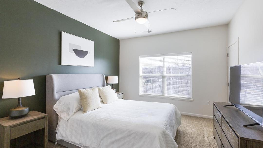 Photo of Bedroom in Dundee-Happy Hollow Historic District