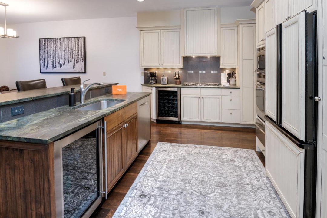 Photo of Kitchen in Edwards