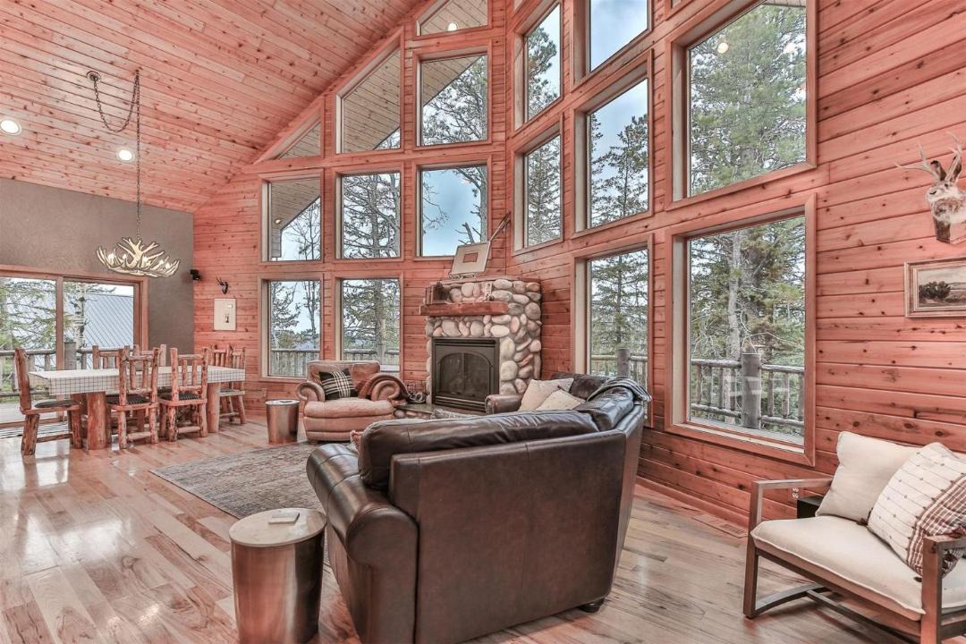 Photo of Livingroom in Lead