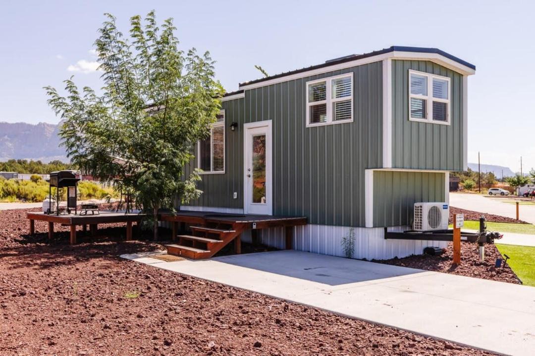 Photo of Others in Apple Valley