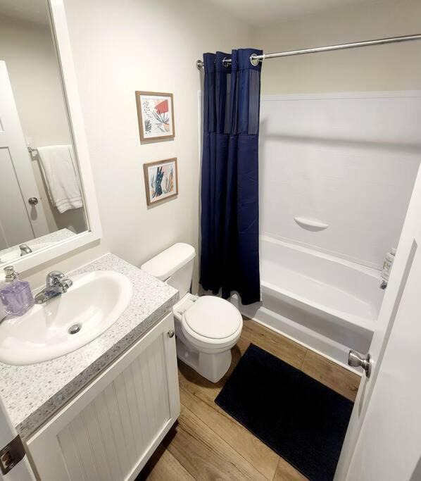 Photo of Bathroom in Garden City