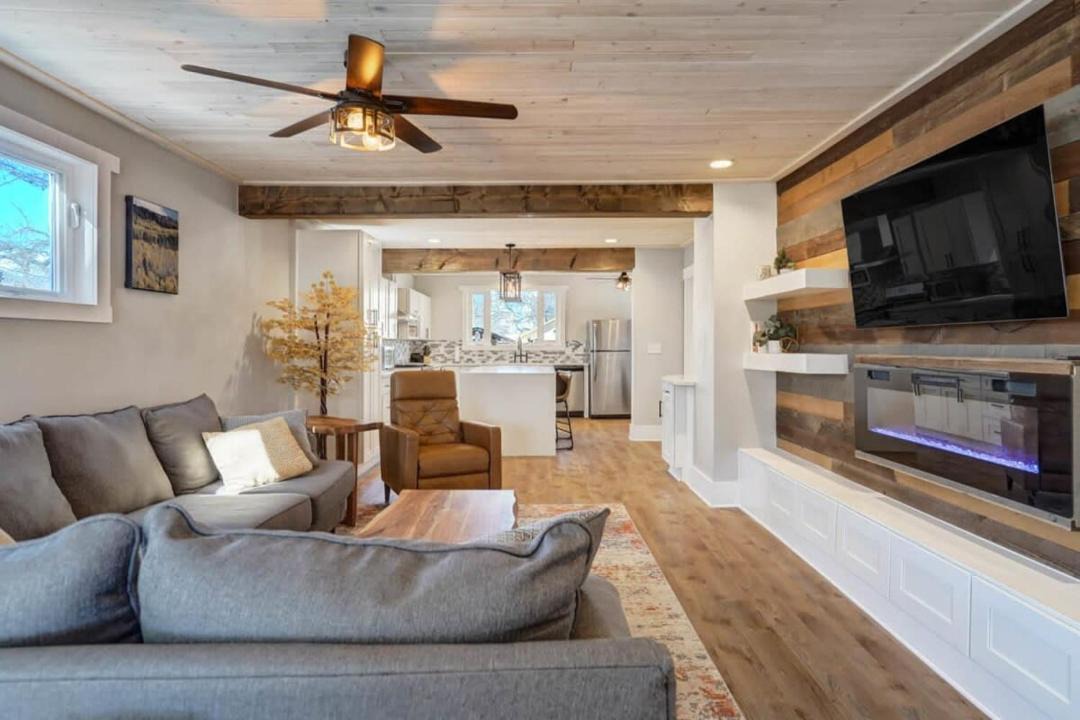 Photo of Livingroom in Central Colorado Springs