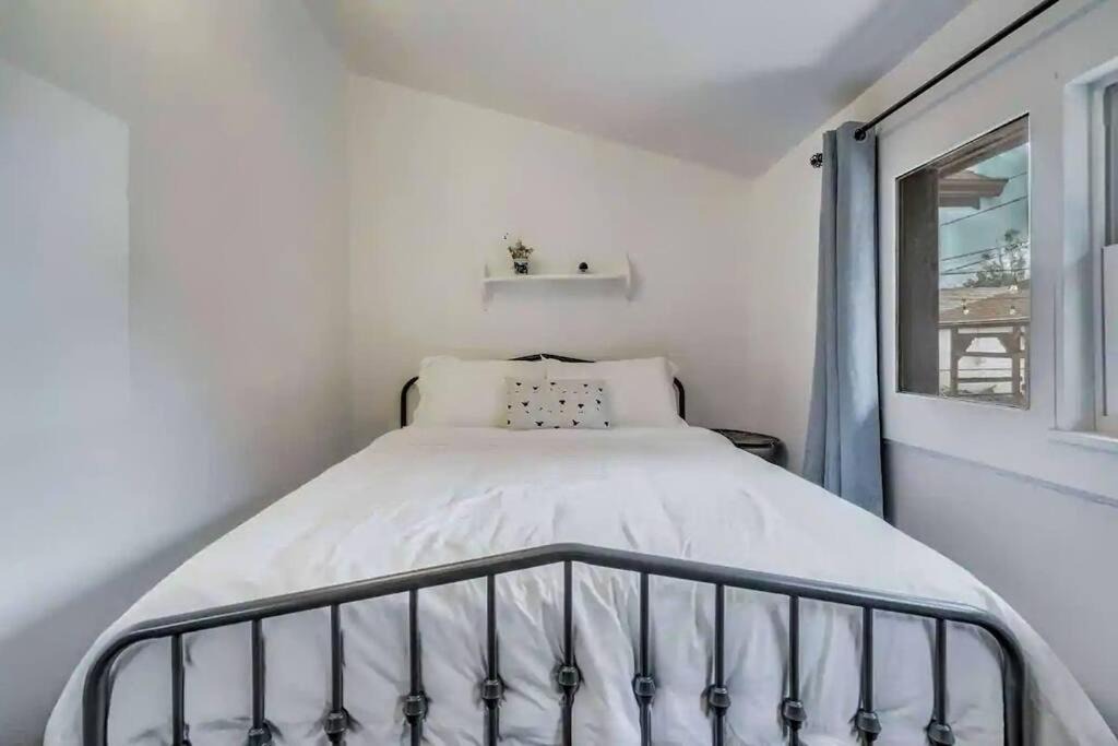 Photo of Bedroom in Old North End