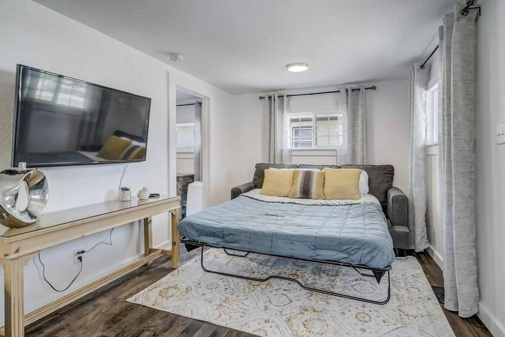 Photo of Bedroom in Old North End