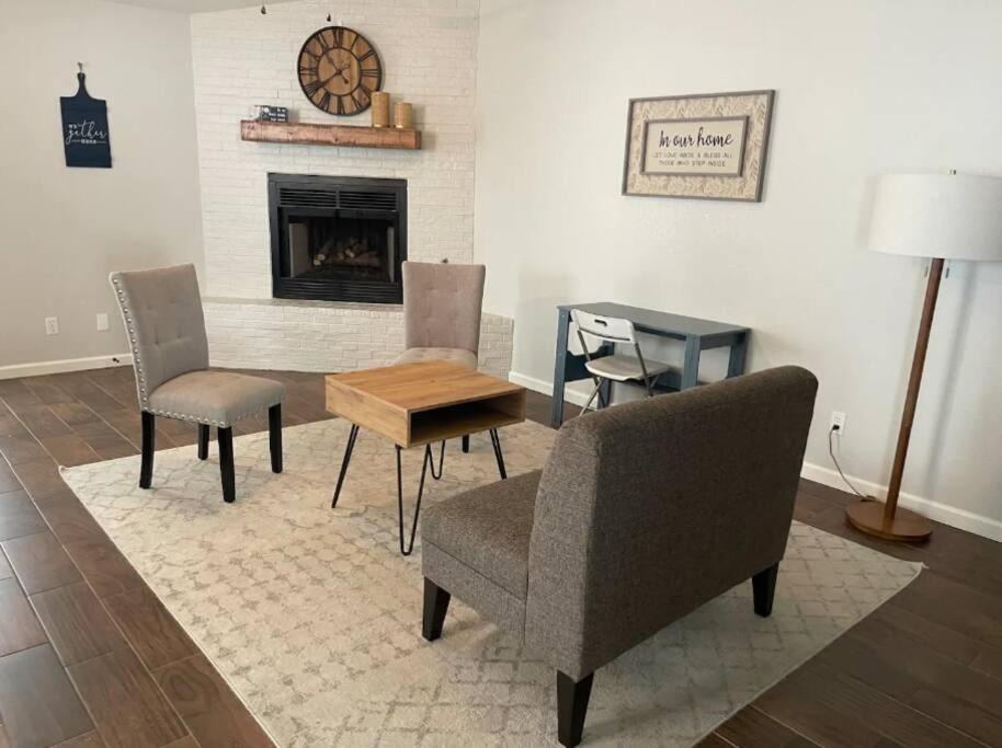 Photo of Livingroom in Sierra Vista