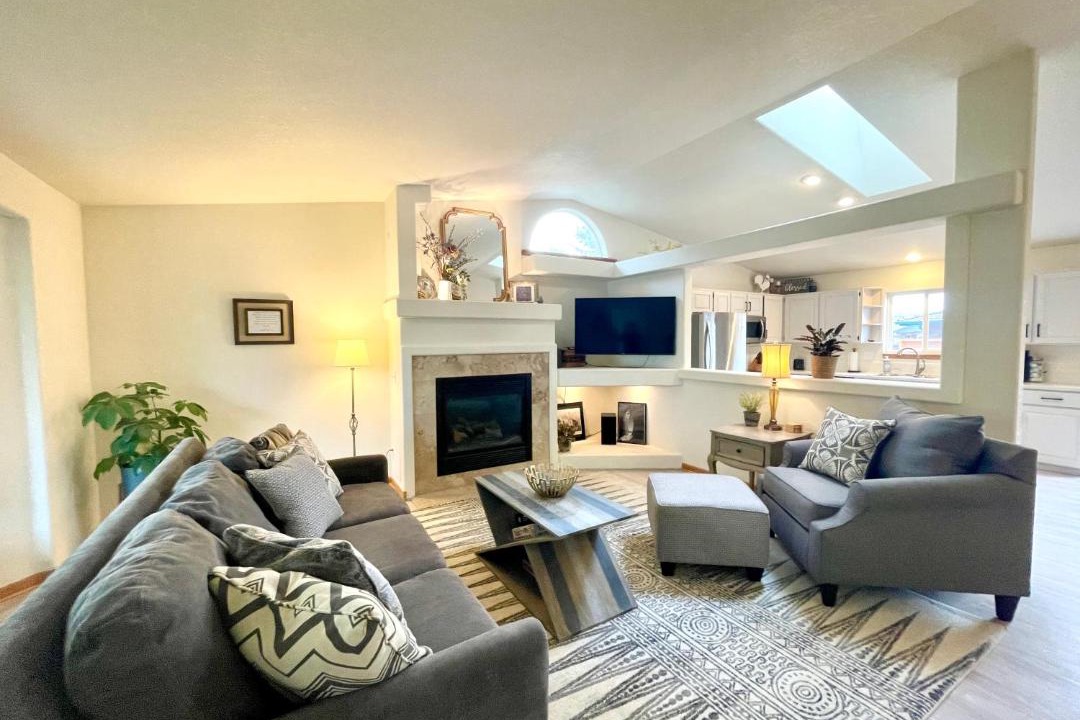 Photo of Livingroom in Loveland