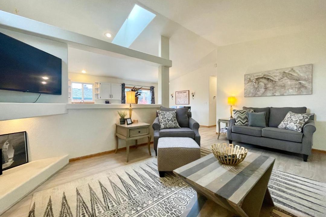 Photo of Livingroom in Loveland