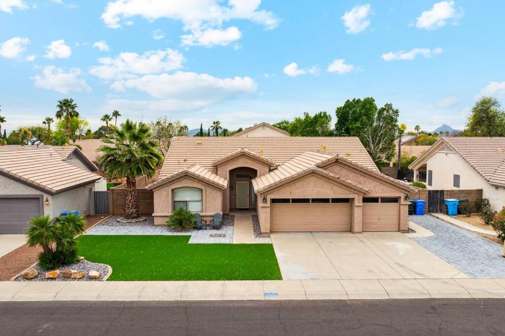 Photo of Others in Paradise Valley Village