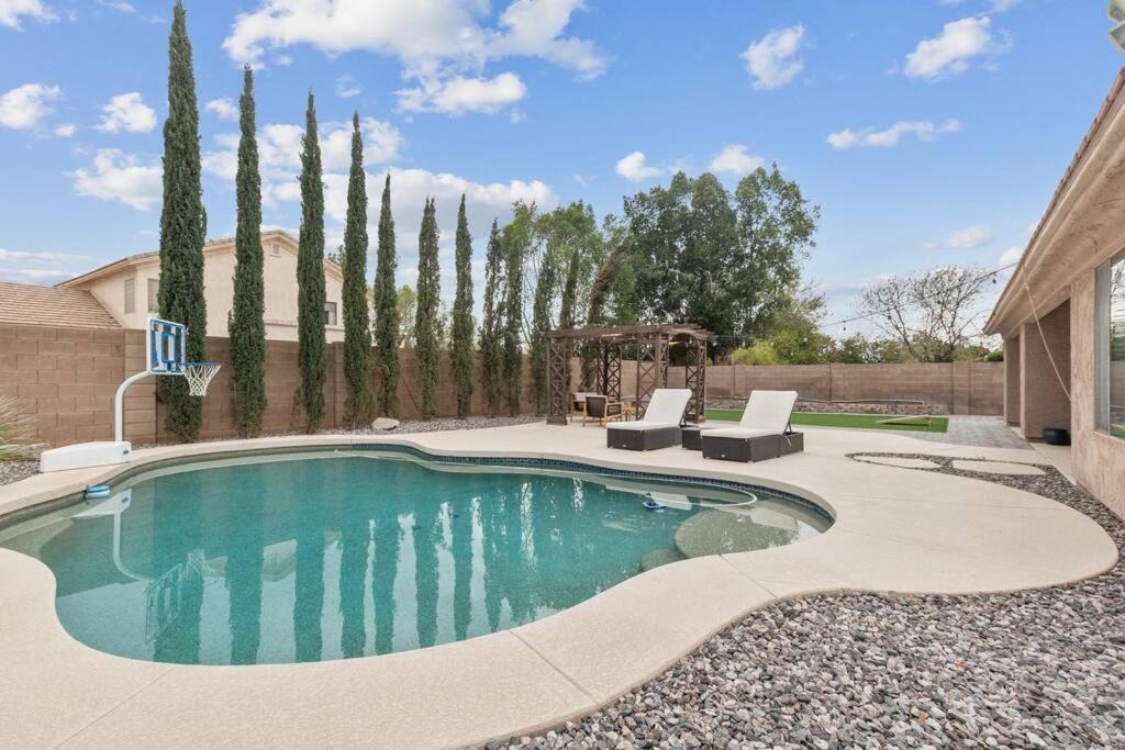 Photo of Others in Paradise Valley Village