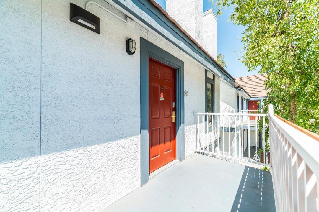 Photo of Patio Balcony in North Mountain