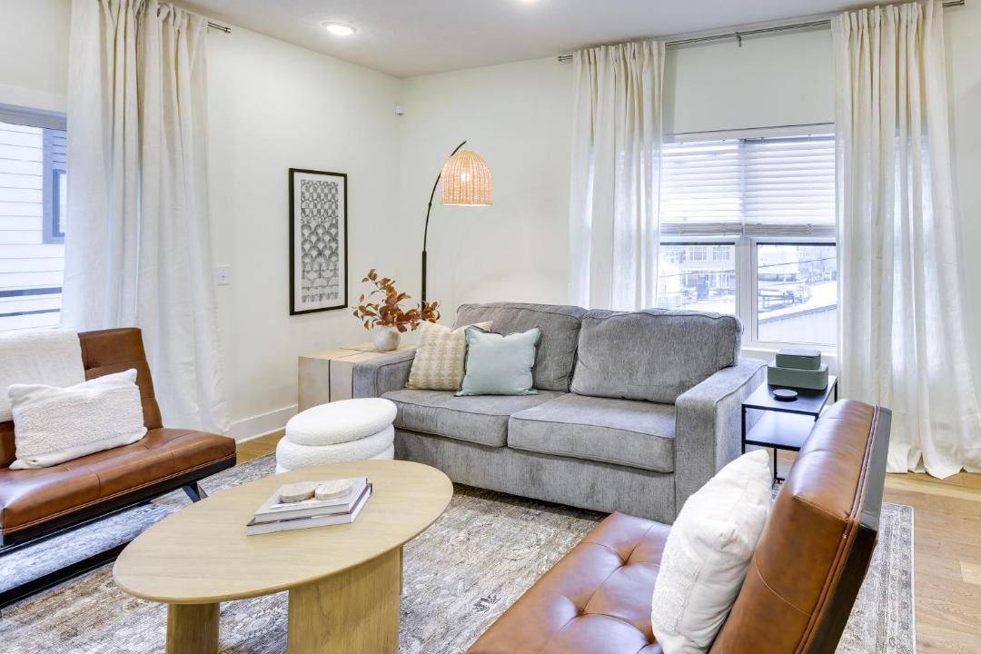 Photo of Livingroom in Downtown Omaha