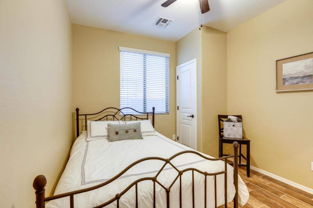 Photo of Bedroom in Greer Ranch