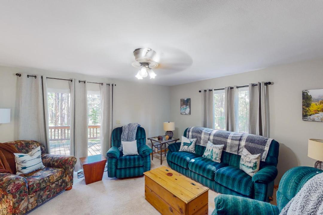 Photo of Livingroom in Sturgis