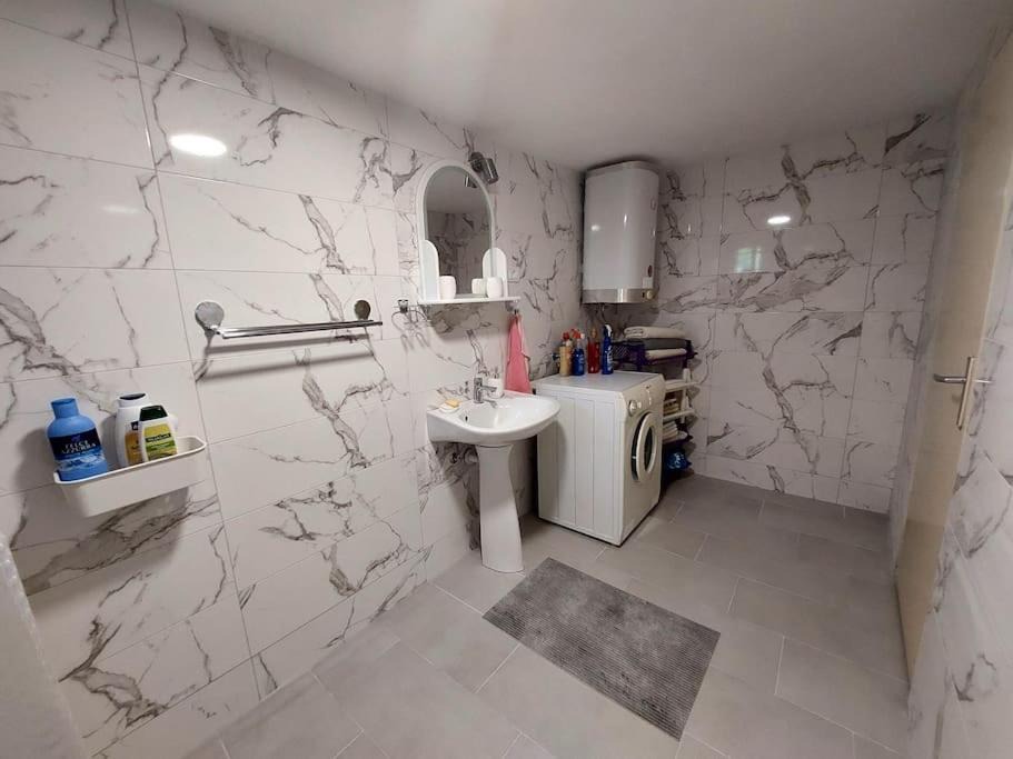 Photo of Bathroom in Mahala