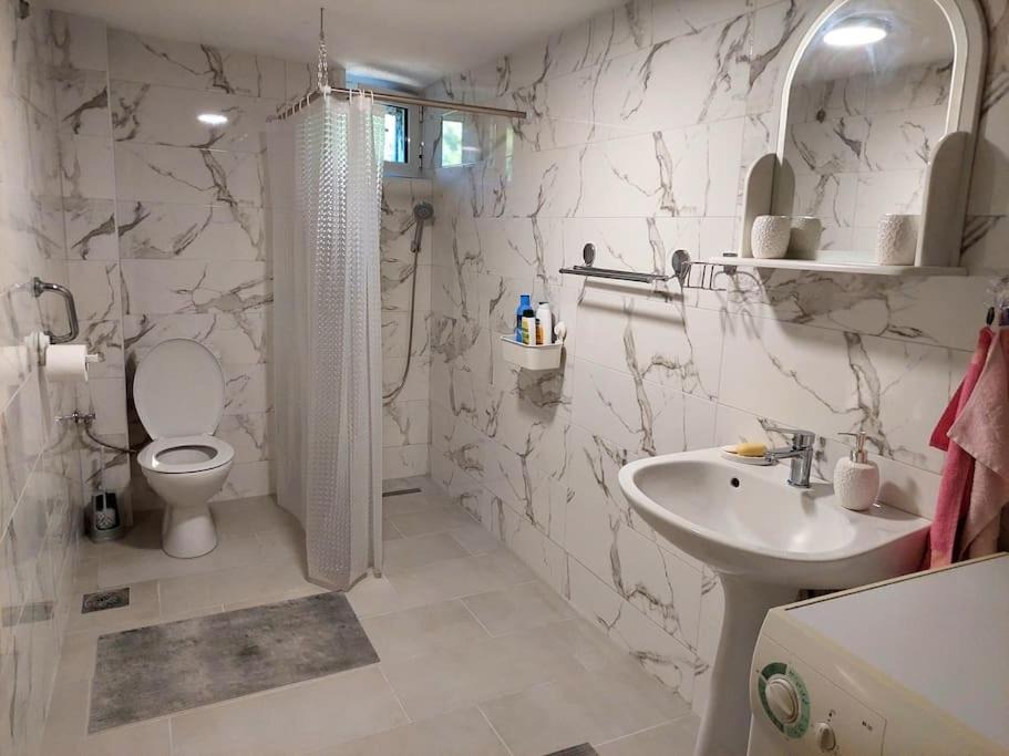 Photo of Bathroom in Mahala