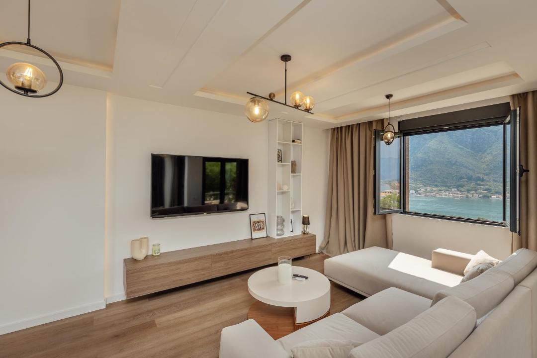 Photo of Livingroom in Kotor