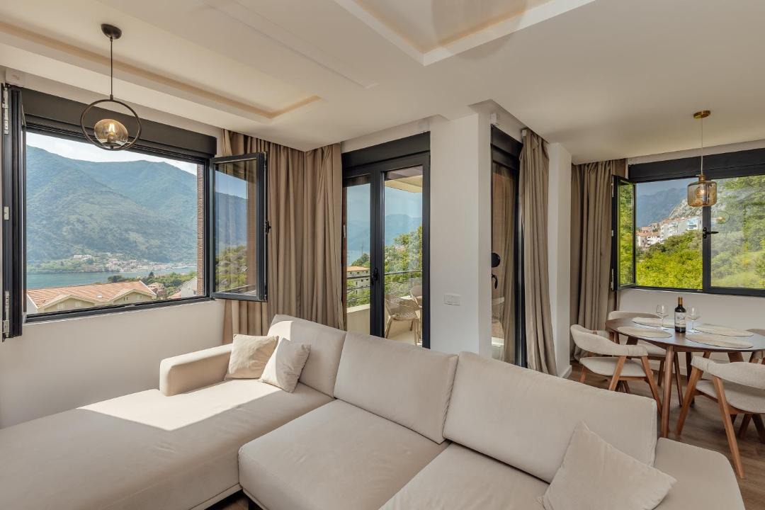 Photo of Livingroom in Kotor