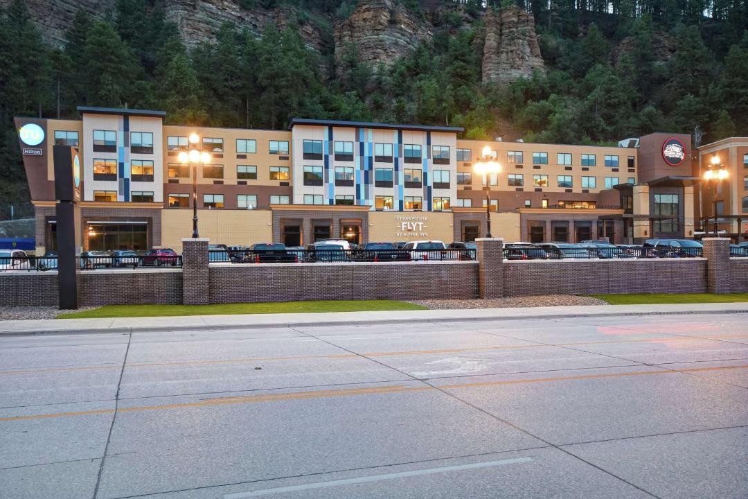Photo of Others in Deadwood