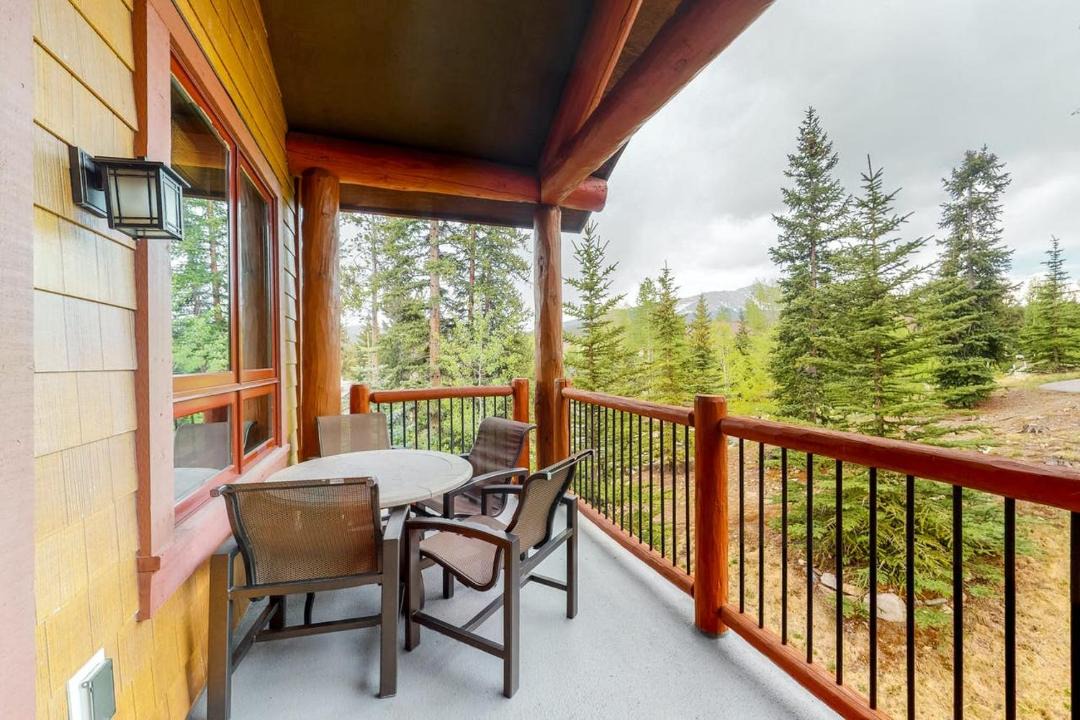 Photo of Patio Balcony in Four O'Clock
