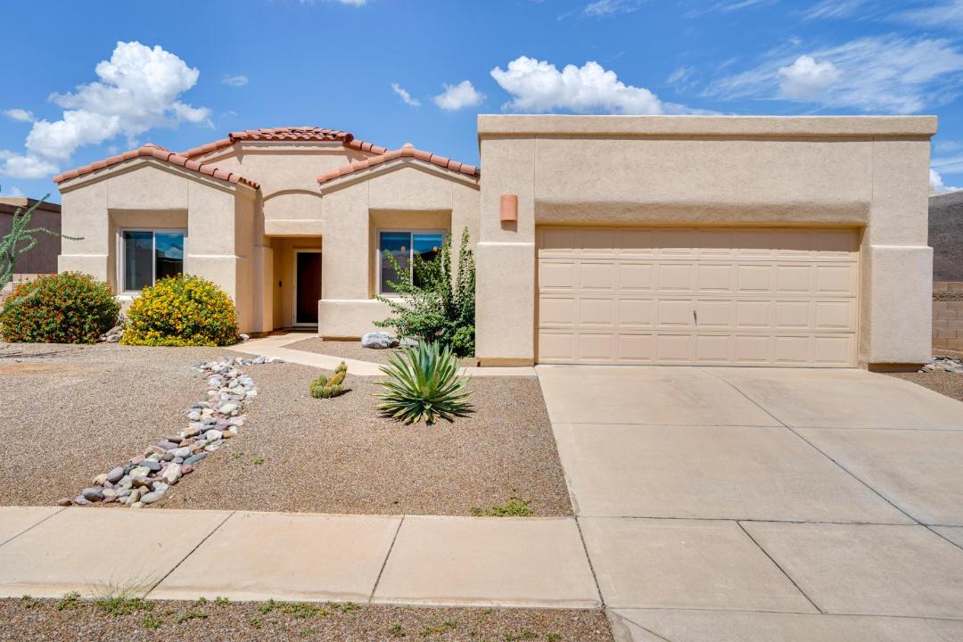 Photo of Buildings in Oro Valley
