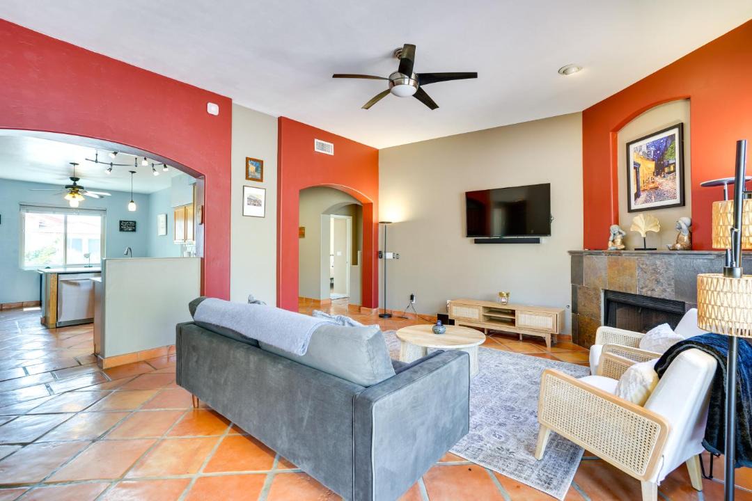 Photo of Livingroom in Oro Valley