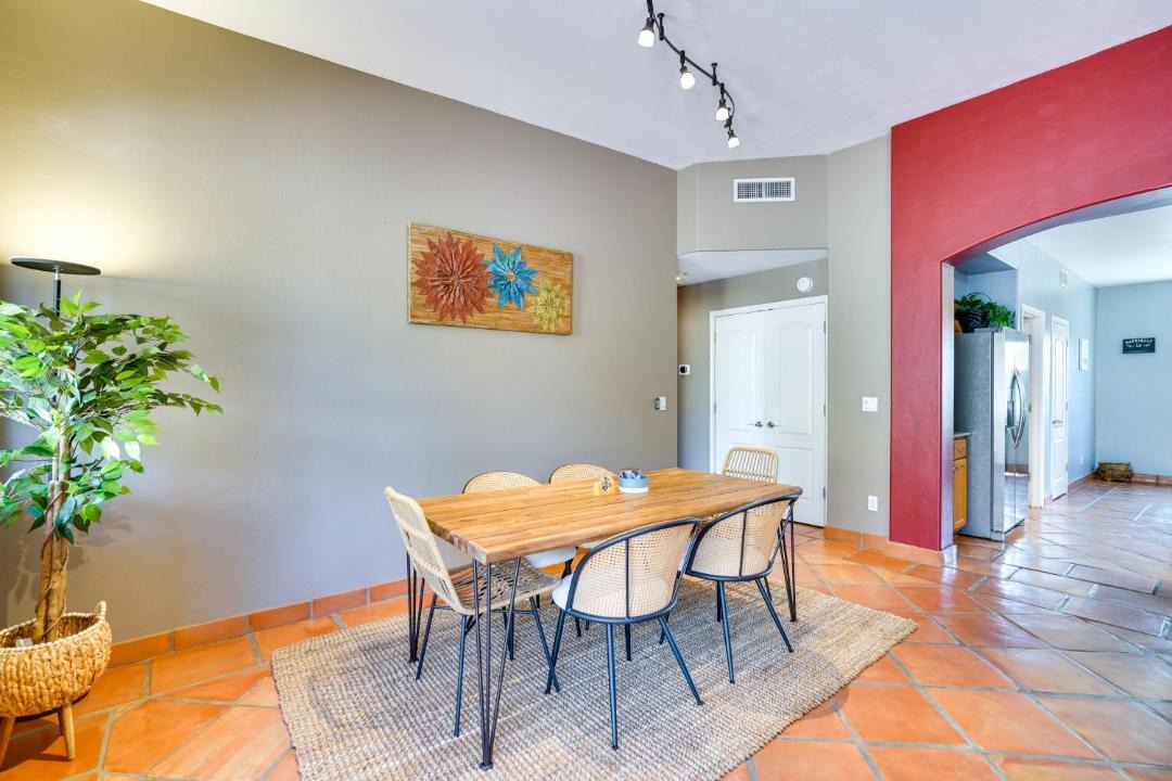 Photo of Livingroom in Oro Valley