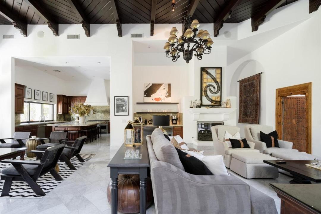 Photo of Livingroom in Paradise Valley