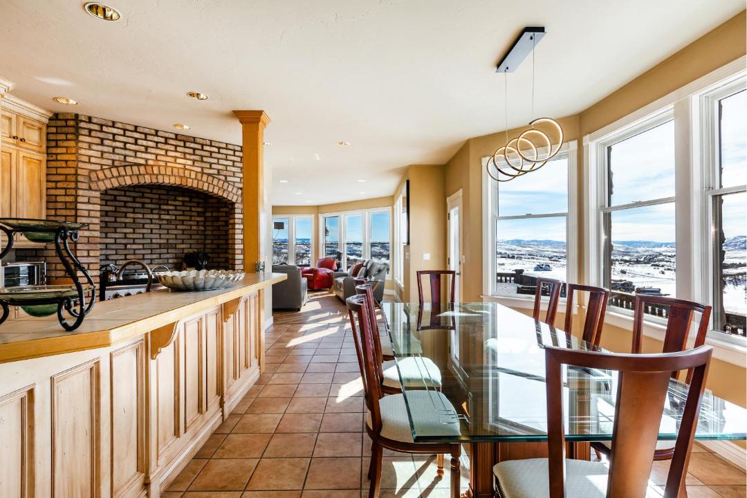 Photo of Livingroom in Silver Summit