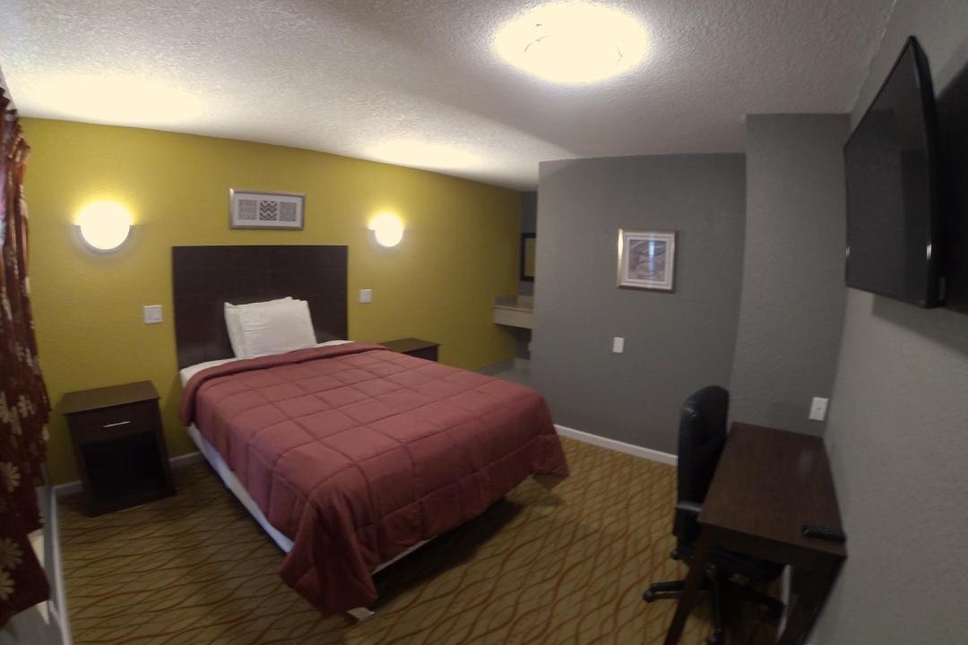 Photo of Bedroom in Des Moines